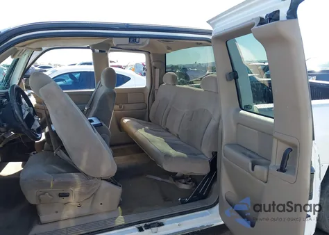 2002 Chevrolet Silverado 1500 Ls из США, поврежденный, VIN 2GCEC19T021274290